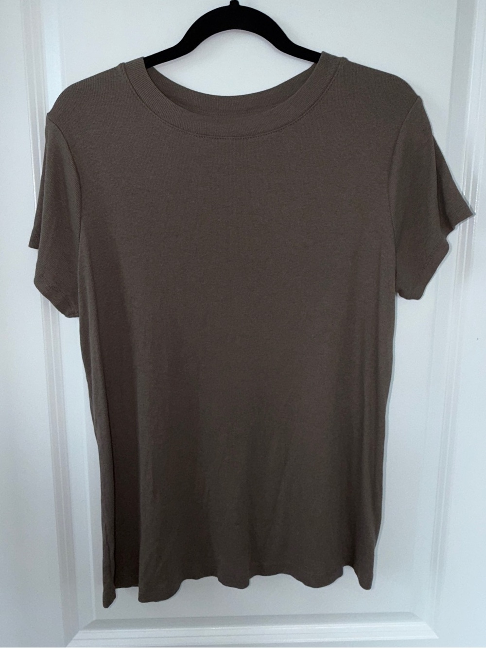 a new day Women’s Brown Ribbed Crewneck T-Shirt – Size XL